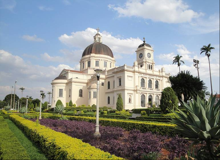 Igreja Matriz do Bom Jesus da Cana Verde - Batatais - Estado de S